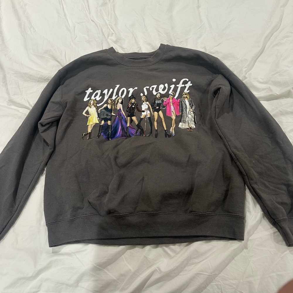 Taylor Swift Eras Crewneck size M